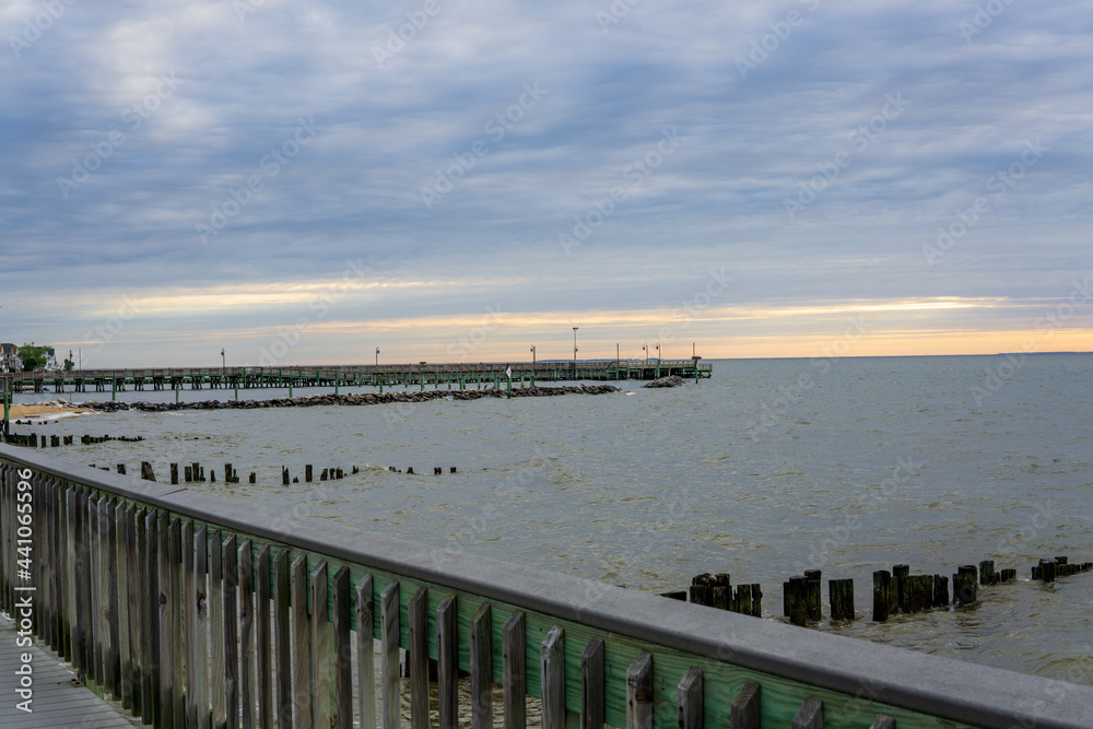 Obraz premium pier on the beach
