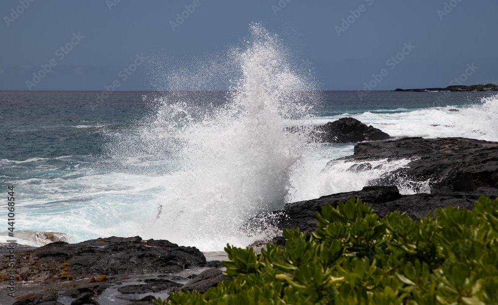 waves crashing on rocks 5