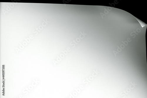 紙テクスチャー背景(白色) 巻きぐせの付いた紙の背景 photo