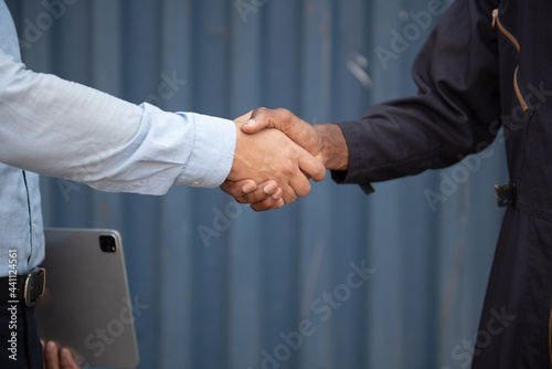 handshake promise to contract and success