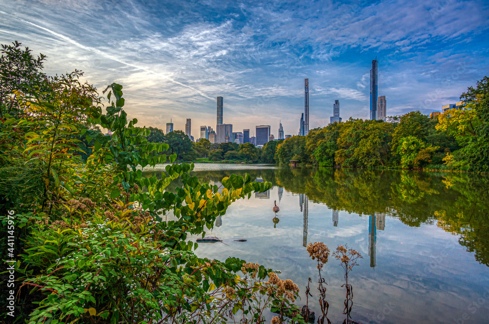 Naklejka premium Central Park, New York City at the lake