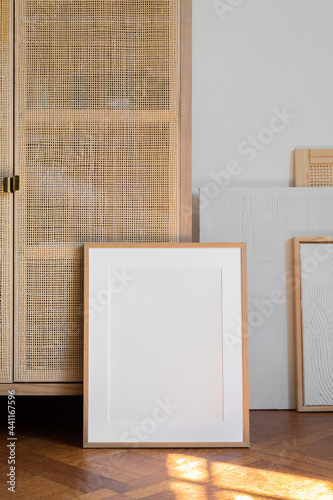 Cuadro en lienzo Wooden Frame 30x40 Mockup Studio Artistic