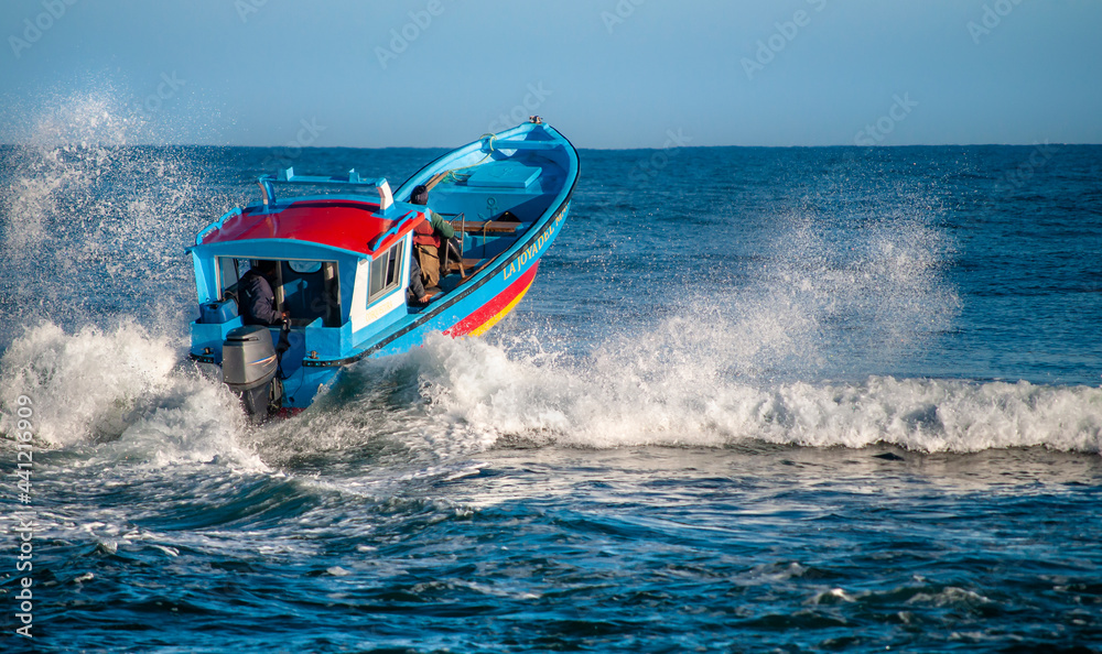 Obraz premium set sail boat