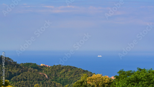 Il Mar Ligure a Framura, in provincia di La Spezia, Italia.