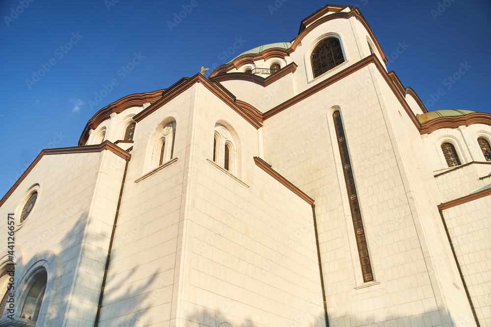 Fototapeta premium Beautiful view of the temple of St. Sava in Belgrade, Serbia on a sunny say