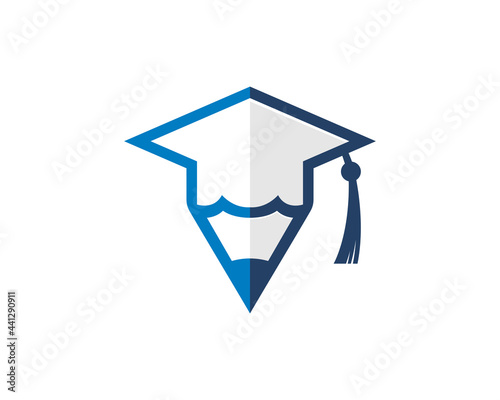 Combination graduation hat with pencil shape