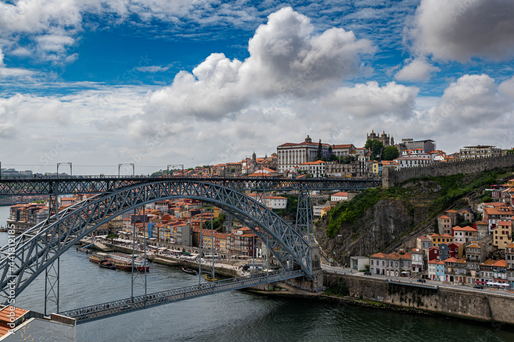 Fototapeta premium Porto, Portugal Town Skyline on the Douro River