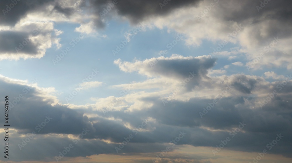 Fototapeta premium Beautiful clouds view in the sky