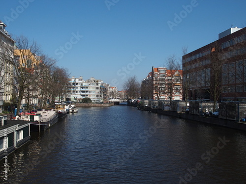 Grachtenszene in Amsterdam, Niederlande © Guenter
