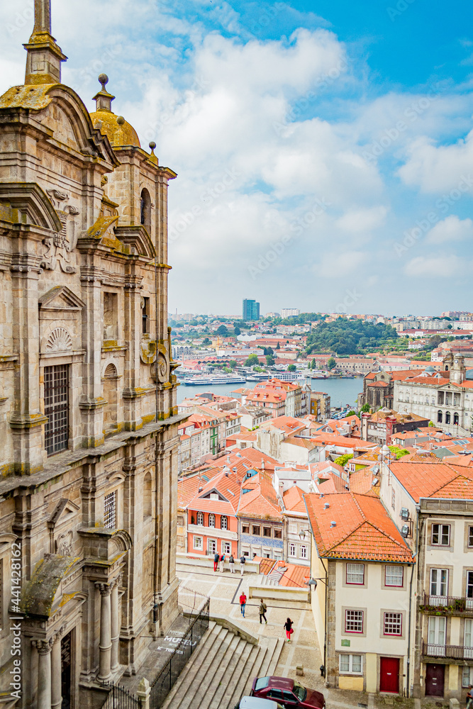 Porto enjoys Mediterranean climate resulting in plenty of variations