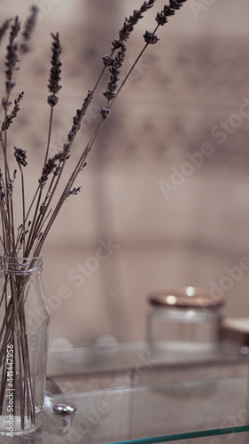 lavender in a vase close photo