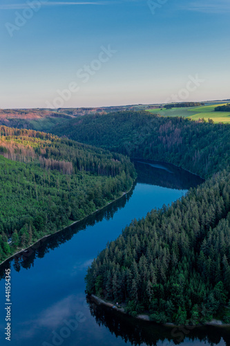 Sommerlicher Tag rund um das Saale-Tal am Hohenwarte-Stausee photo