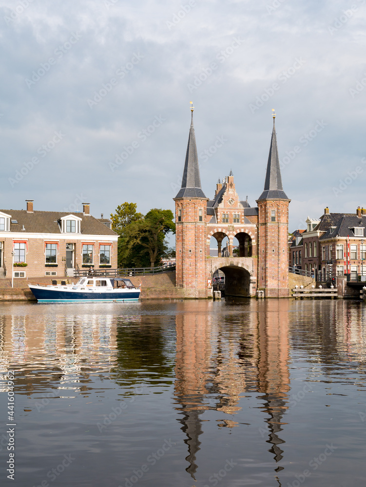 Obraz premium Waterpoort, water gate, and Kolk canal in city of Snits, Sneek in Friesland, Netherlands