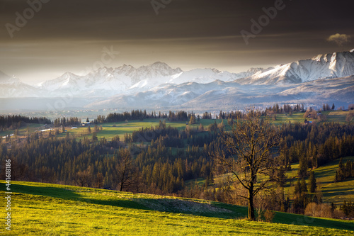 Panorama Wiosennych Tatr Bielskich 