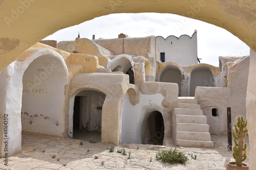Obraz na płótnie Ksar Hadada. Place shooting location for the movie Star Wars planet Tatooine w salonie