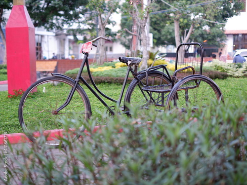 Fototapeta Naklejka Na Ścianę i Meble -  Old bicycle