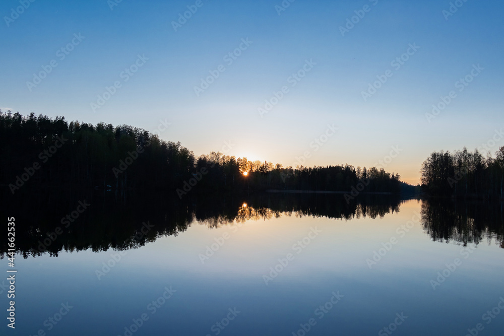 View of the lake after sunset, lake mirror, twilight, romance View of the lake after sunset, lake mirror, twilight, romance