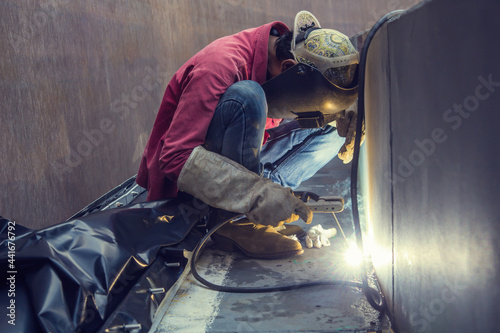 Repair storage tank welding