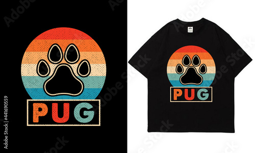 Pug vector graphic vintage t-shirt 