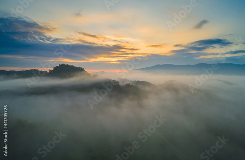 Sea of cloud © 24Novembers
