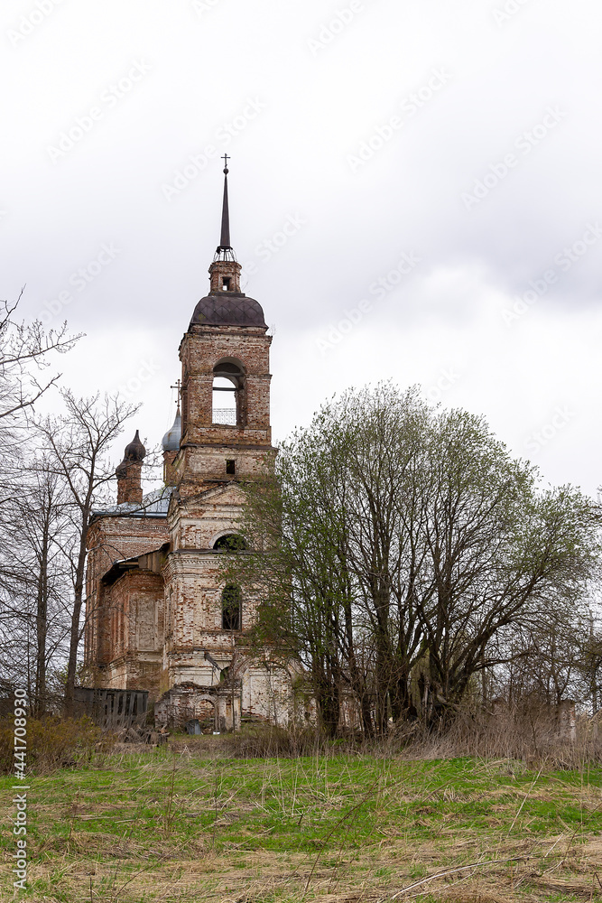 Naklejka premium landscape rural Orthodox church