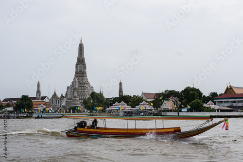 Wat Arun temple