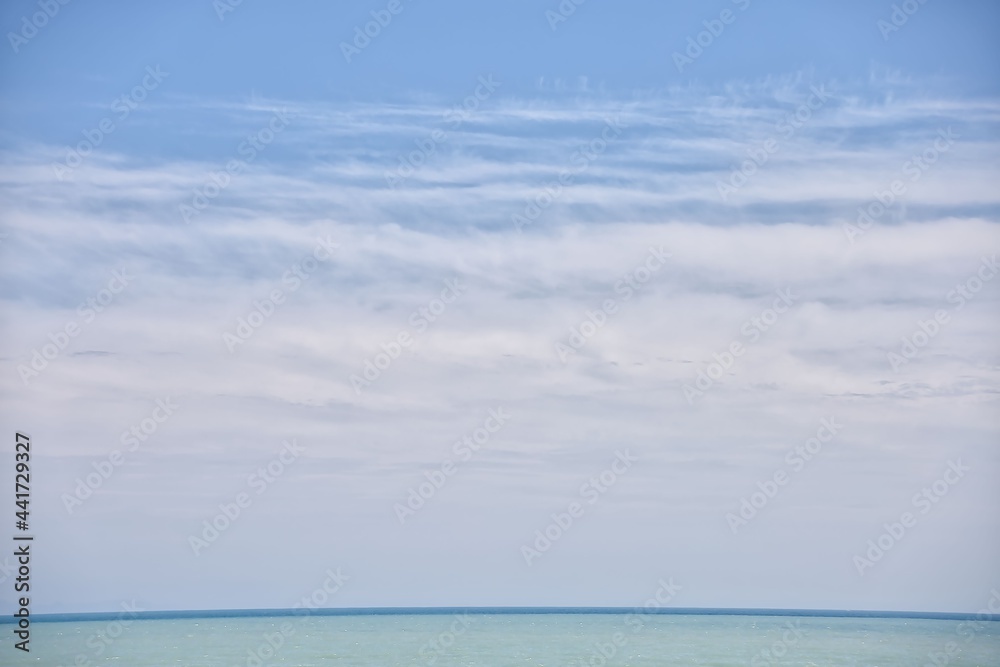 青い空白い雲