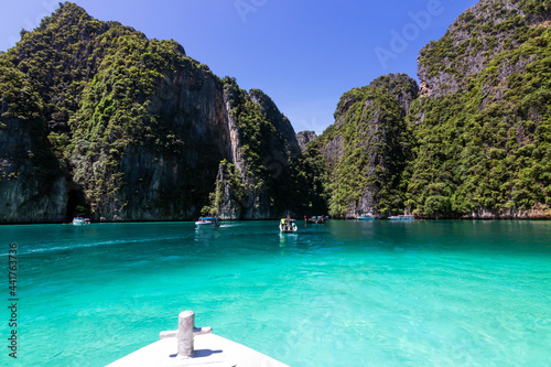 Maya Bay is one of the popular tourist attractions in Phi Phi Le island. Beautiful turquoise ocean Dream destination in Thailand.