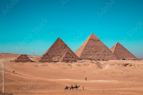 pyramids of giza