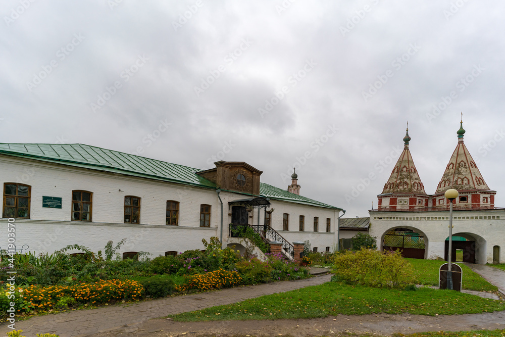 Fototapeta premium The architecture of Suzdal, an ancient city in Russia. 