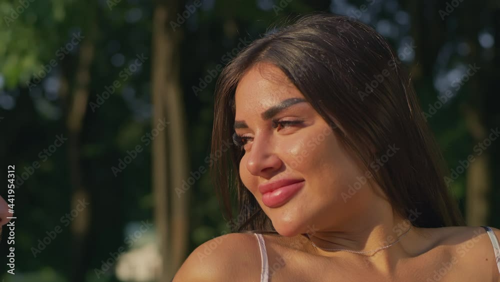 A young girl sees for her boyfriend in a picnic.Red Helium 8K A young girl sees for her boyfriend in a picnic.Red Helium 8K