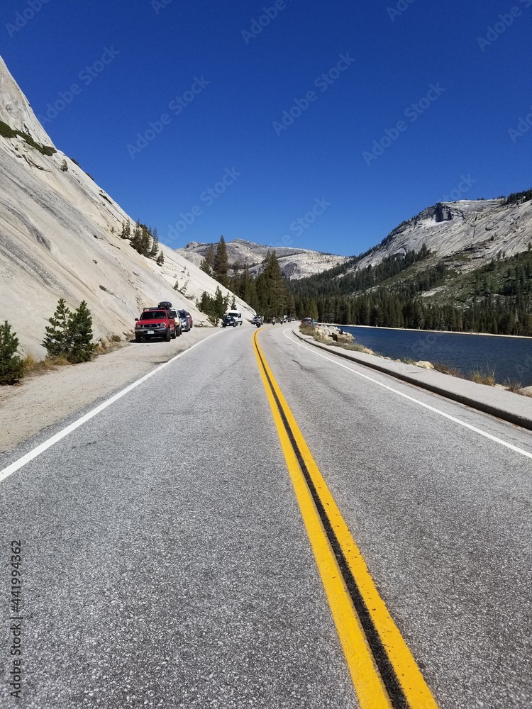 Naklejka premium road in the mountains