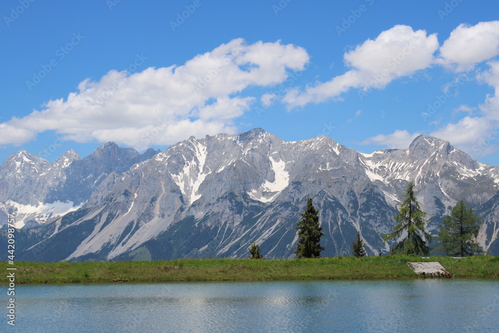 Alpenpanorama mit Seeblick