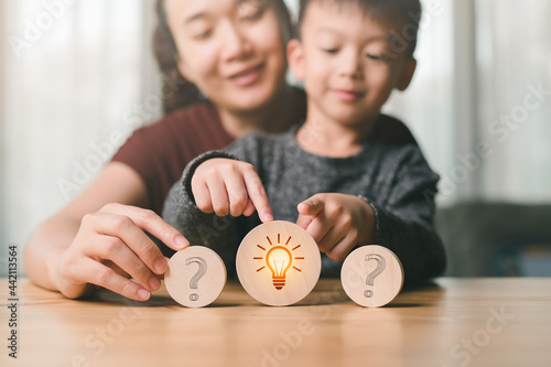 Принти на полотні Asian mom Let your son choose what he likes