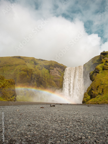 Famosa cascada Skogafoss en Iceland photo