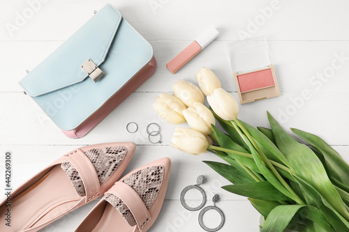 Set of female accessories w...