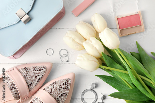 Set of female accessories w...