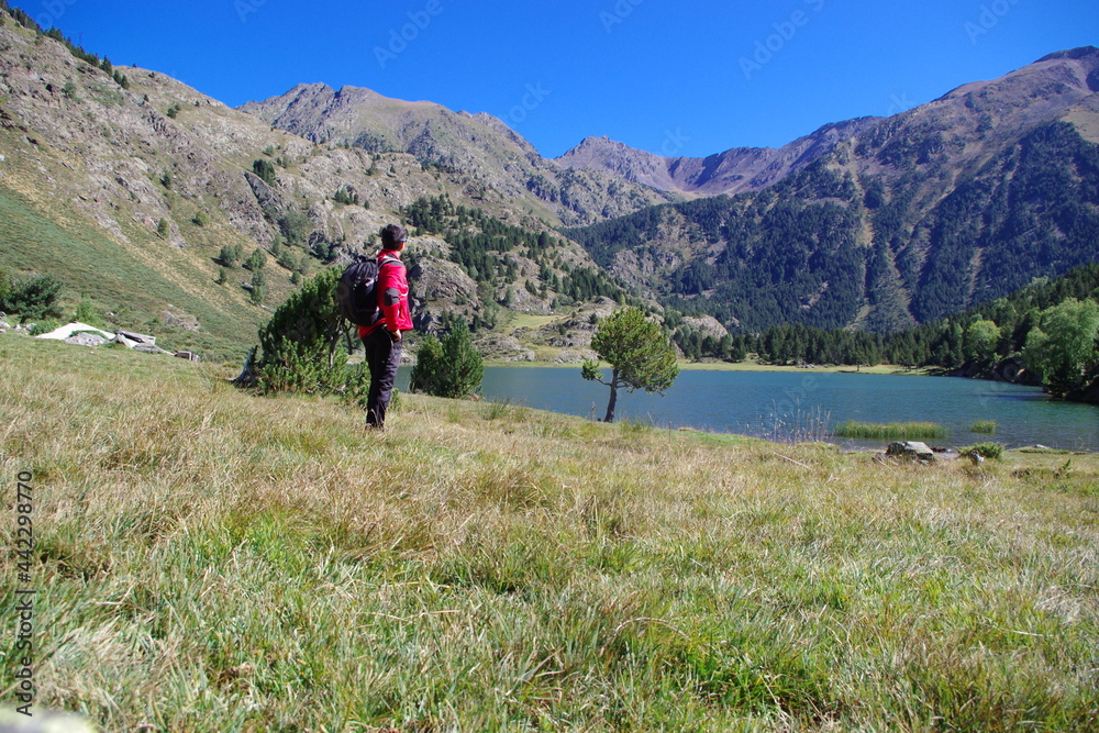 Lac de montagne des Pyrénées en France