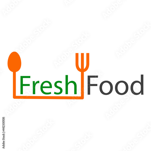 Logo con texto Fresh Food con tenedor y cuchara con forma de marco en color verde y naranja