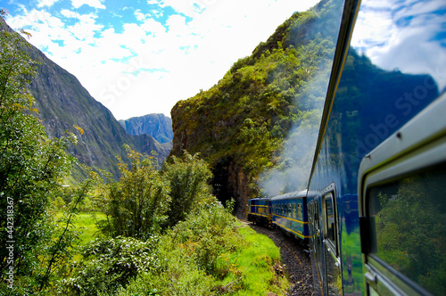 Train in Urubamba Valley - Peru Fototapet
