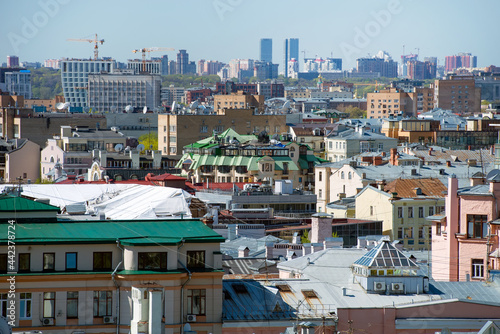 Top view of the rooftops of residential buildings in the Khamovniki district, Moscow © Konstantin