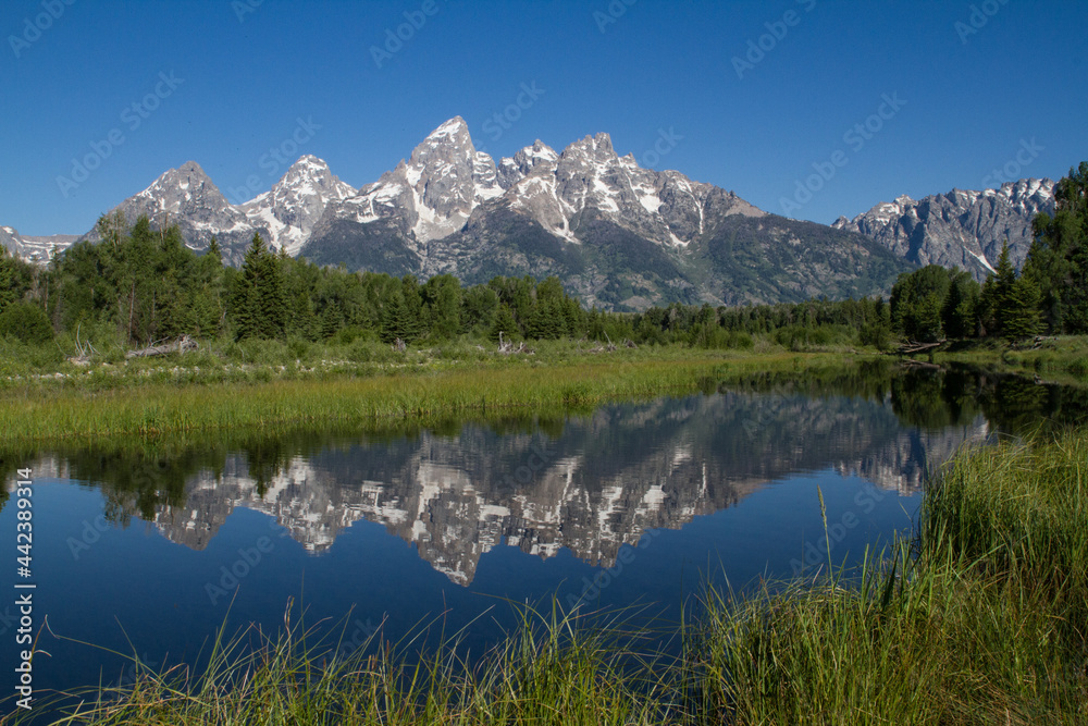 Fototapeta premium Lake in the tetons