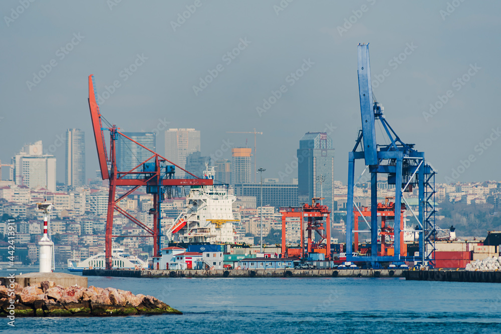 COMMERCIAL PORT IN ISTANBUL