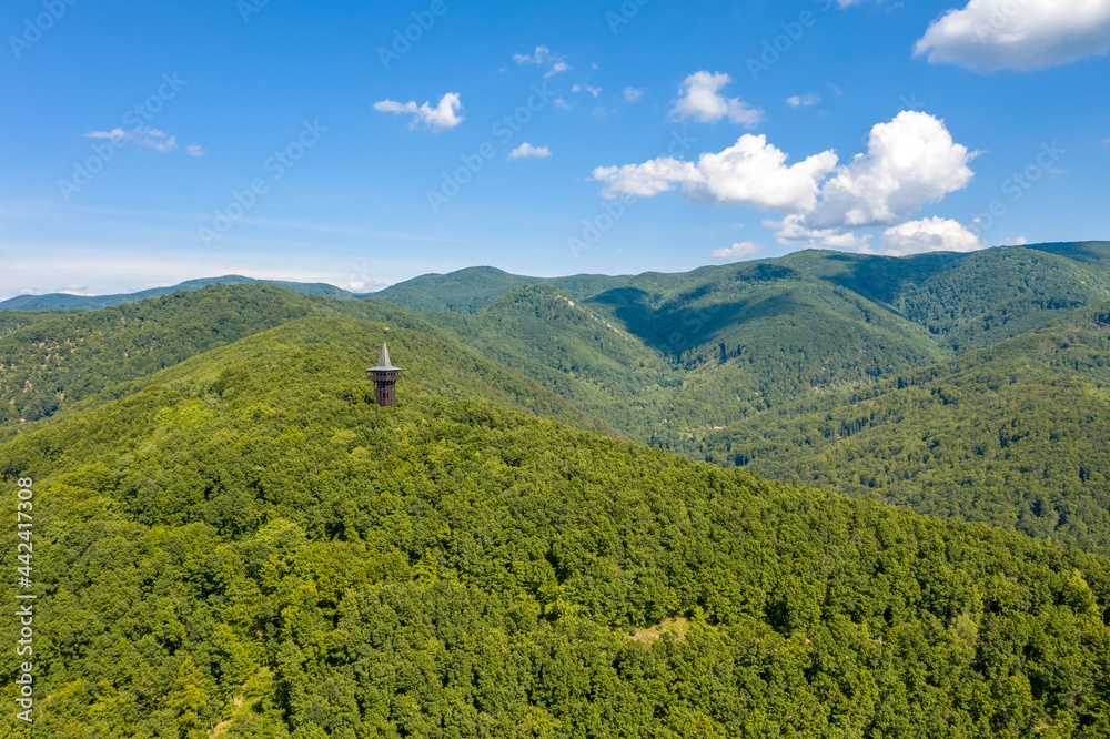 Obraz premium Hungary - Szilvásvárad (Szilvasvarad) landscape from drone view