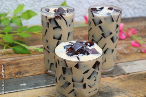 Tablou pe pânză Summer refreshment coffee jelly drink