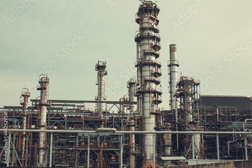 Refinery plant equipment