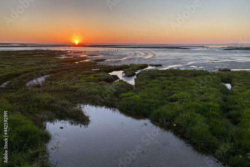 Sonnenuntergang im Wattenmeer bei Dornumersiel - Baltrum