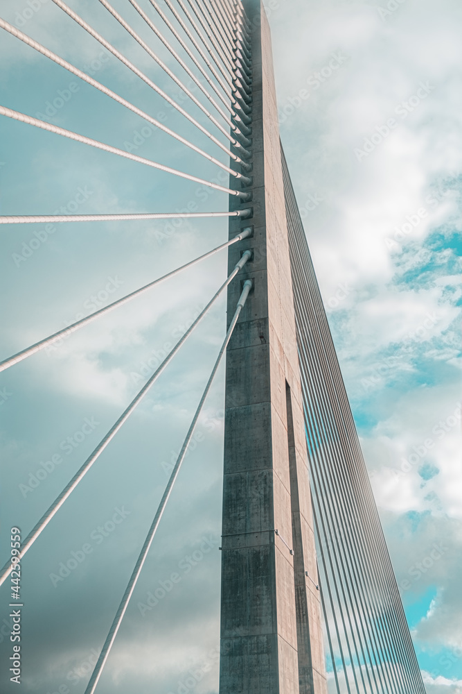 Obraz premium Bridge over blue sky