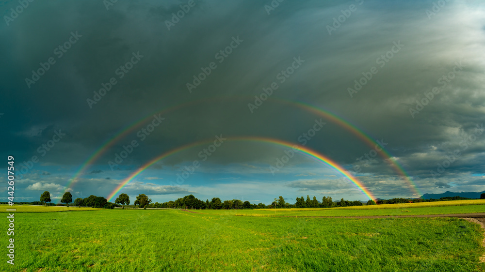Regenbogen, Doppelter Regenbogen, Bayern, Deutschland Regenbogen, Doppelter Regenbogen, Bayern, Deutschland