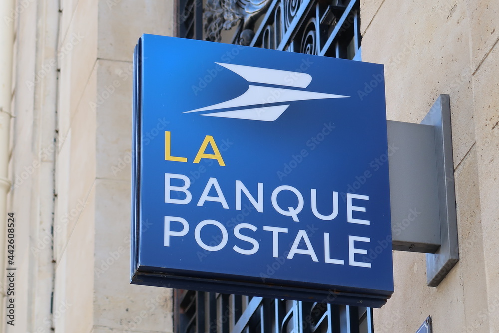 Foto de Enseigne / logo de la Banque Postale, célèbre banque française ...